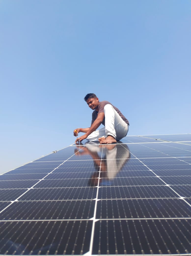 Solar installation team